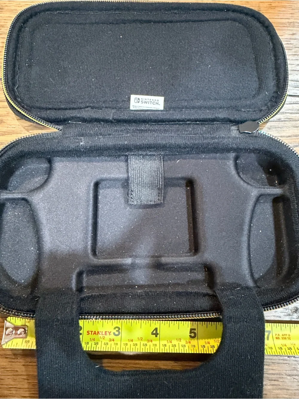 Animal Crossing switch Themed Carrying Case - Beach Scene